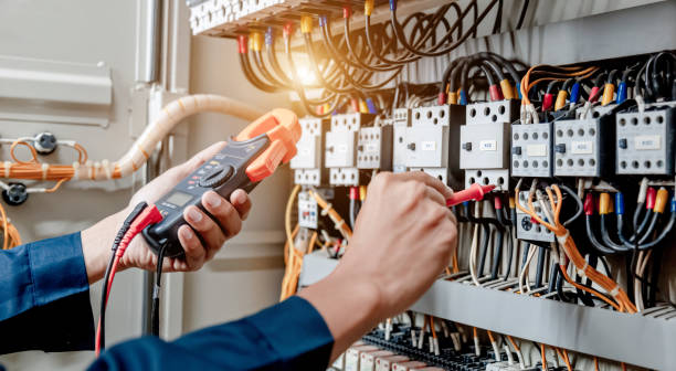 Best Electrical Contractors for Businesses  in Barrington, IL